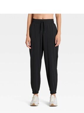 All IN MOTION Active Light-Weight Black Elastic-Waist Mid-Rise Joggers